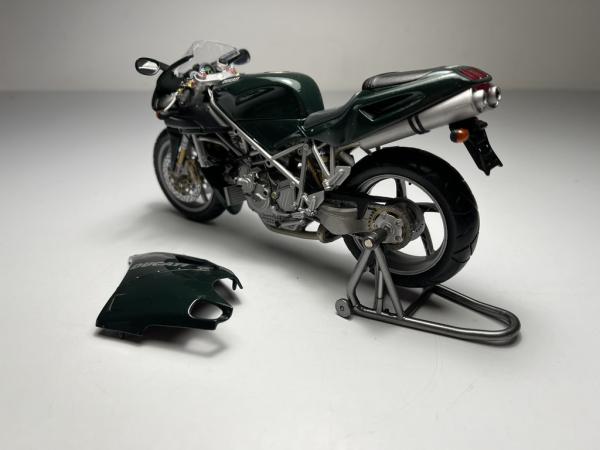 ミニチャンプス 1/12ドゥカティ DUCATI996マトリックスリローデッド