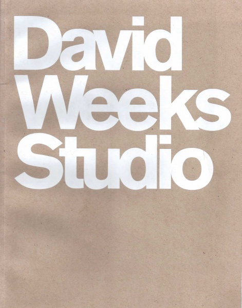 Iluminação. David Weeks Studio. 2009. International Catalog. Língua inglesa. 36 pp, não numeradas. Ótimo estado.  (Z)