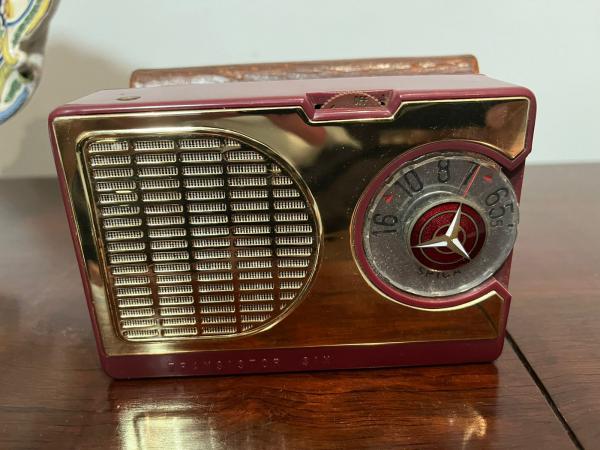 Lindo Radio Spica Transistor Model ST-600. Final dos anos 50