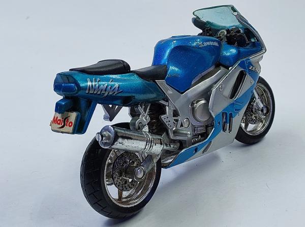 moshi Colecinismo : Motocicleta - Moto Kawasaki Ninja ZX9R em