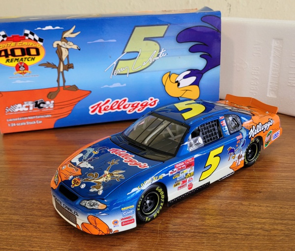Terry Labonte #5 Scana1/24 Kellogg's / Looney Tun