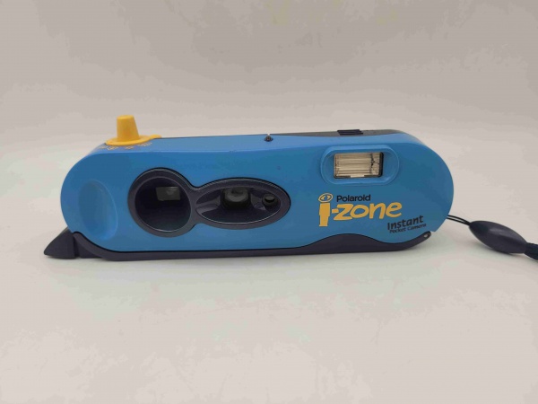 Máquina Fotográfica Antiga Câmera Analógica Polaroid I-Zone Instant Pocket Camera. Não testada.