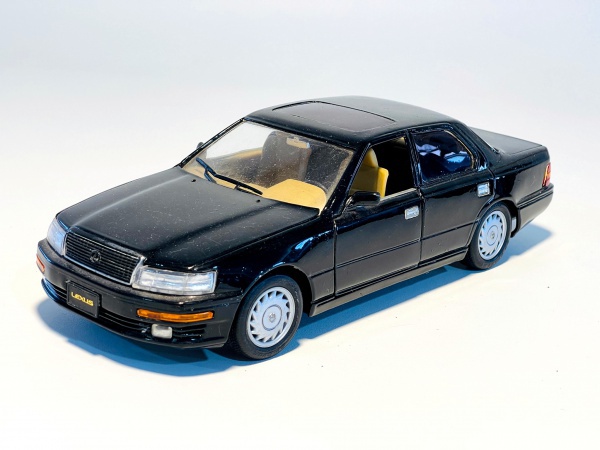激レア/Lexusレクサス LS400 絶版 1/18 激レア/Lexusレクサス LS400 絶版 1/18 激レア/Lexusレクサス LS400