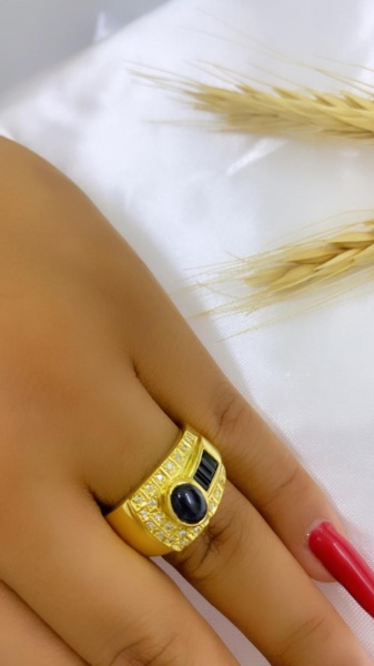 Joias . ANEL MEIA ALIANÇA DIAMANTE OURO AMARELO 18K, 6 DIAMANTE foto 3