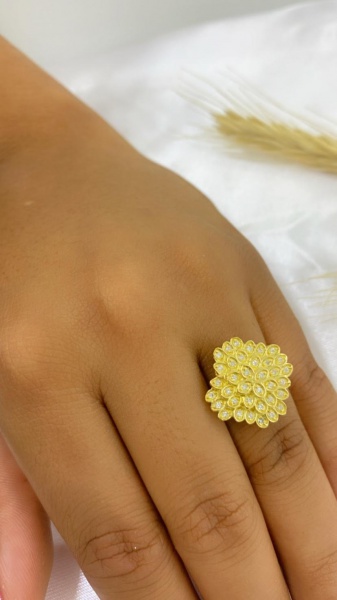 Joias . ANEL MEIA ALIANÇA DIAMANTE OURO AMARELO 18K, 6 DIAMANTE foto 4