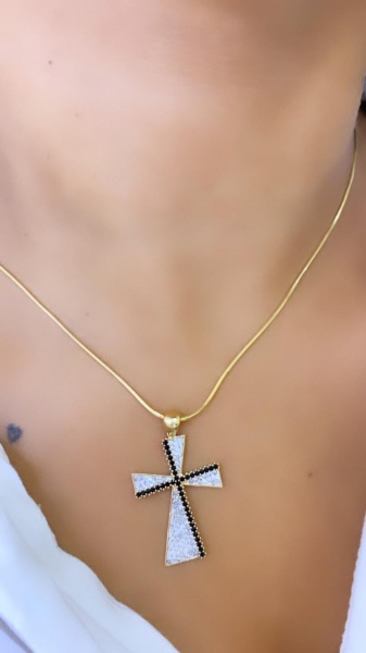Joias . ANEL MEIA ALIANÇA DIAMANTE OURO AMARELO 18K, 6 DIAMANTE foto 6