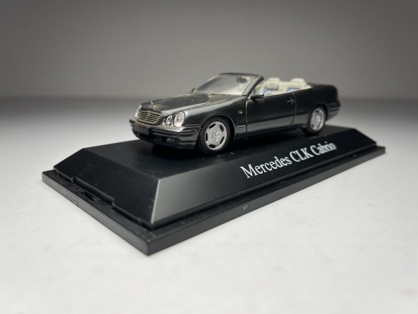 Mercedes Benz C Klasse Elegance Cinza - Minichamps Esca