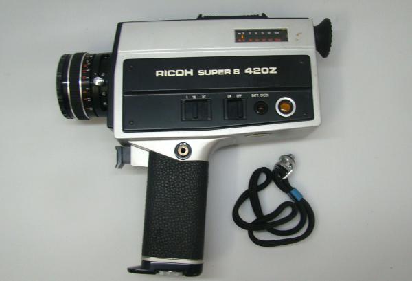 Filmadora Super 8 RICOH, modelo 420Z, made in Japan, mu