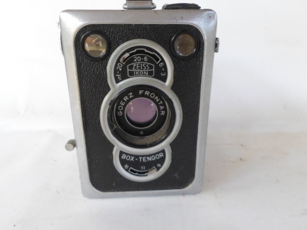 フィルムカメラ ZEISS IKON BOX TENGOR 56/2 GOERTZ □中古 ZEISS IKON BOX-TENGOR 56/2 現状品 - メルカリ