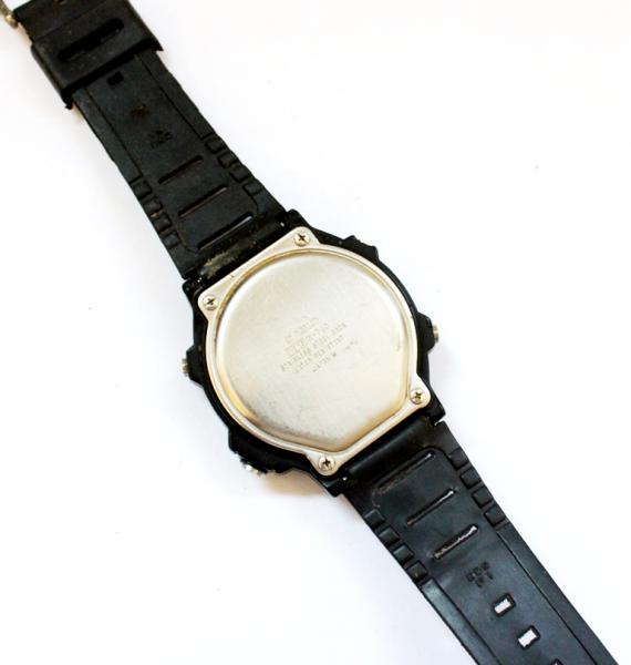 Relógio masculino da marca Casio, digital, maior compri