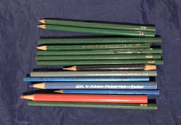 Lápis - Diversos lápis de marcas diversas