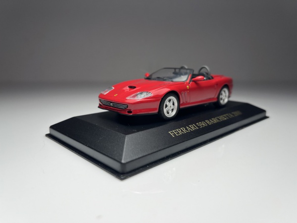 Ferrari F355 Berlinetta 1997 Vermelha - IXO Escala 1/43