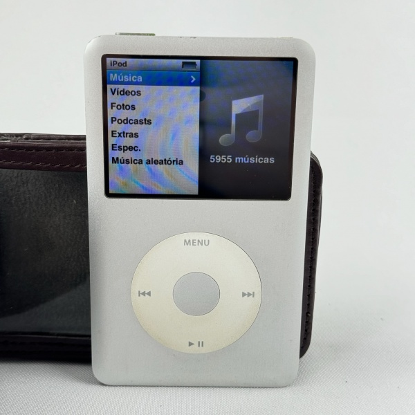 IPOD CLASSIC MODELO A1238 - 80GB. UM DOS PRIMEIROS EUIPAMENTOS DA