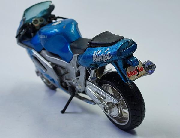 Colecionismo : Motocicleta - Moto Kawasaki Ninja ZX9R e