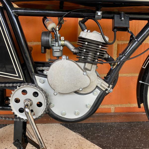 MOTOCICLETA - Réplica de HARLEY DAVIDSON modelo board t