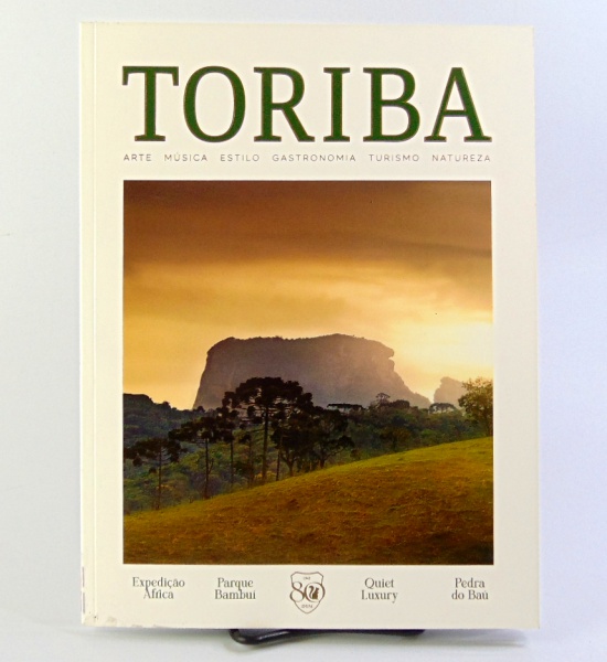 Revista Toriba Nº 3; 2024; Editora: Duna; Idioma: Português. Revista em ótimo estado de conservação. Leves marcas de manuseio. Dimensões: 21 cm x 28 cm. Peso: 0,510 kg.