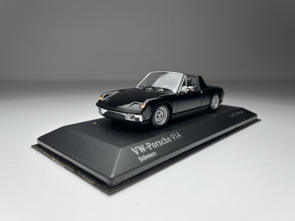 ミニカー TOKOLOSHE - PORSCHE 911 CARRERA RSR 1/43 Porsche 911 Carrera S Marrom - Minichamps Escala 1/43 m