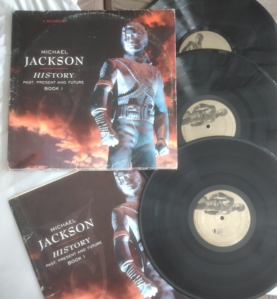 LP MICHAEL JACKSON - HISTORY TRIPLO C/ LIVRETO // CAPA