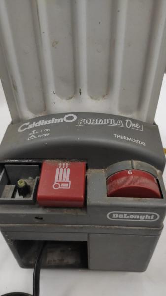 デロンギ オイルヒーターCaldissimo Formula One DELONGHI CALDISSIMO - FÓRMULA ONE - Aquecedor elétrico