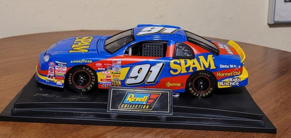 Wallace #91 Revell NASCAR Mike Wallace Spam Car escala