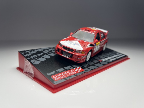 Mitsubishi Lancer EVO VI 1999 - IXO Escala 1/43 miniatu