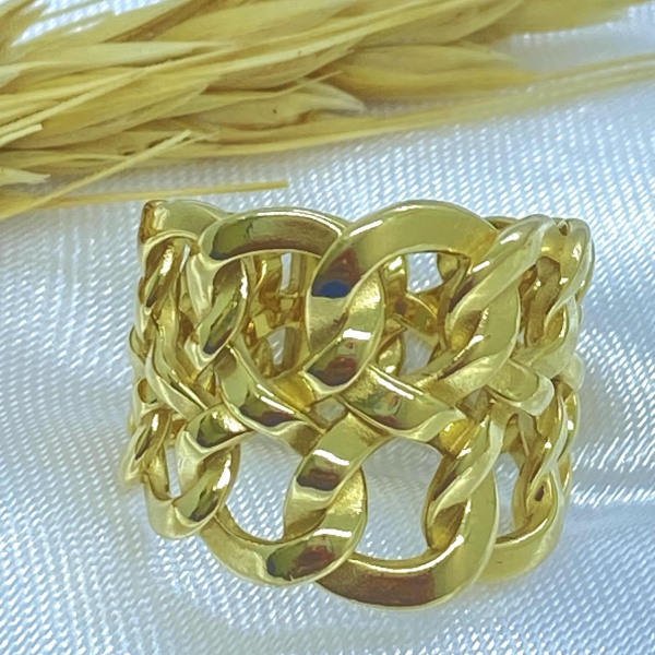 Joias . ANEL PAVÊ, LOVE ABAULADO, EM OURO BRANCO 18K - COM  DIA foto 4