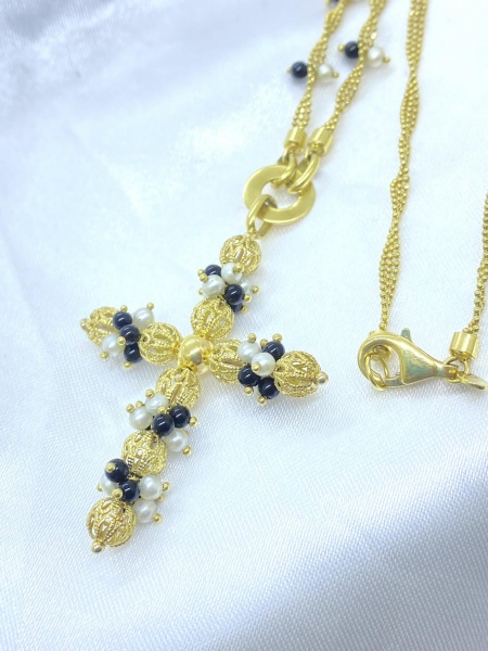 Joias . BRINCO DE LUAS ELEGANT, EM OURO BRANCO 18k, COM 30 DIAM foto 3