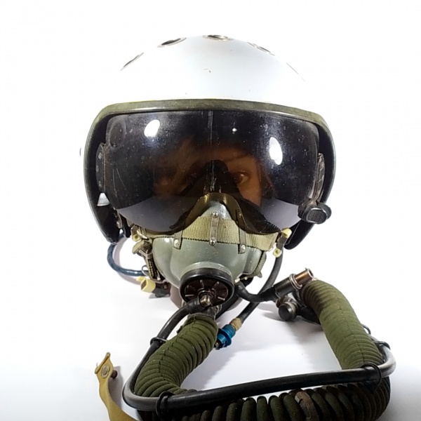 MILITARIA - ANTIGO CAPACETE de Voo de PILOTO SOVIÉTICO do tipo ZSh-7A com Máscara de oxigênio - Fabr