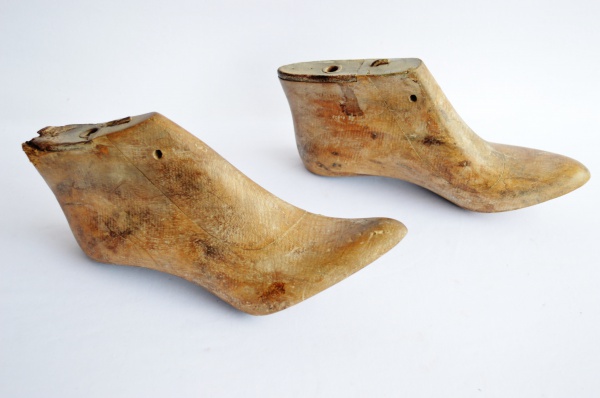 sapatos antigos femininos