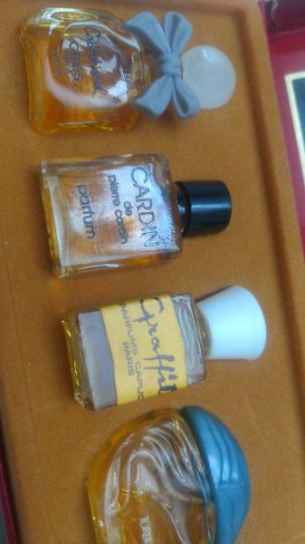 LES MEILLEURS PARFUMS DE PARIS