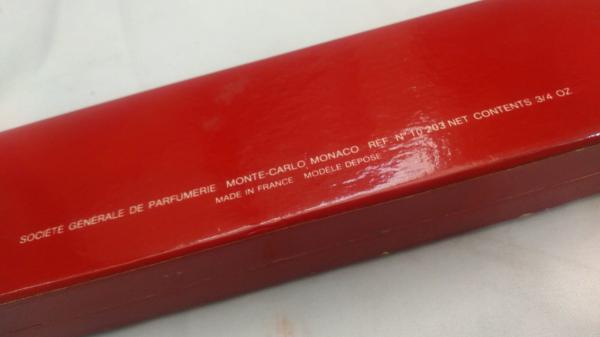 LES MEILLEURS PARFUMS DE PARIS