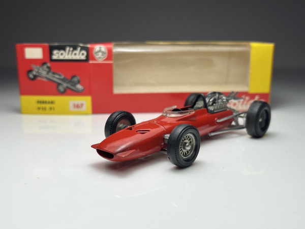 Ferrari V12 F1 - Solido Industria Brasileira - Possui Caixa. Miniatura antiga com fabricação entre o