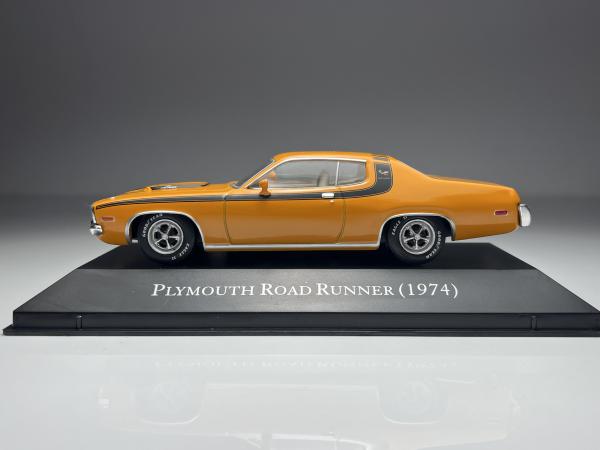 Plymouth Road Runner 1974 Laranja - IXO Escala 1/43 min