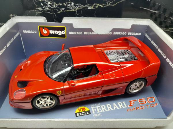 Miniatura Ferrari F50 Hard Top, Escala 1/18, Marca Burago