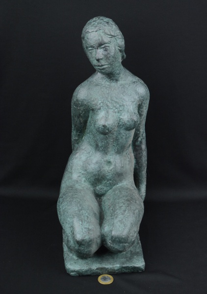 Francisco Stockinger (Traun, Áustria 1919 - Porto Alegre, RS 2009), escultura em bronze, Mulher ajoe