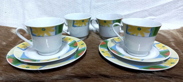 PORCELANA JAPONESA- SHIKINO UTSUWA- COPOS EM CAIXA LACRADA, sem uso.