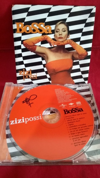 CD BOSSA - ZIZI POSSI / ÓTIMO ESTADO