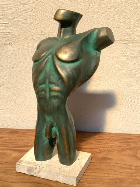 Escultura em bronze, alt. = 36cm