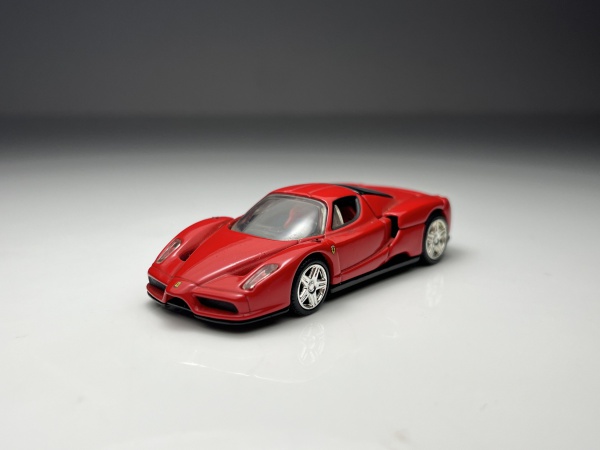 Ferrari 288 GTO Vermelha - Hot Wheels Escala Aprox 1/64