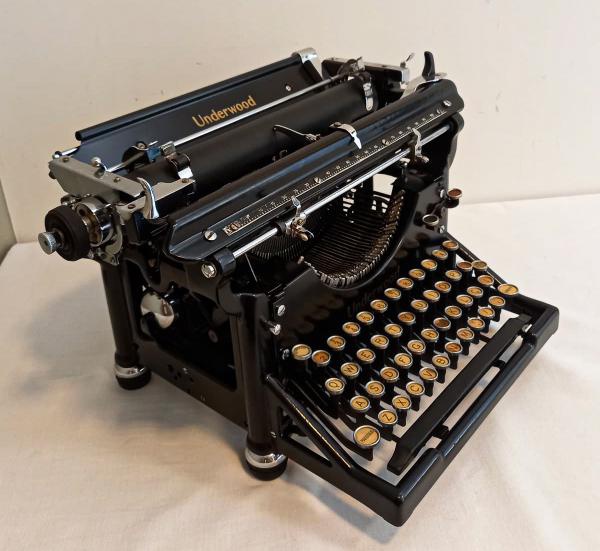 Máquina de escrever Underwood Antiga