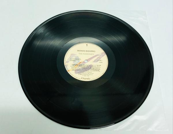 Lp Vinil Ramones Mondo Bizarro 1992 . Gravadora Chrysalis Ano 1992