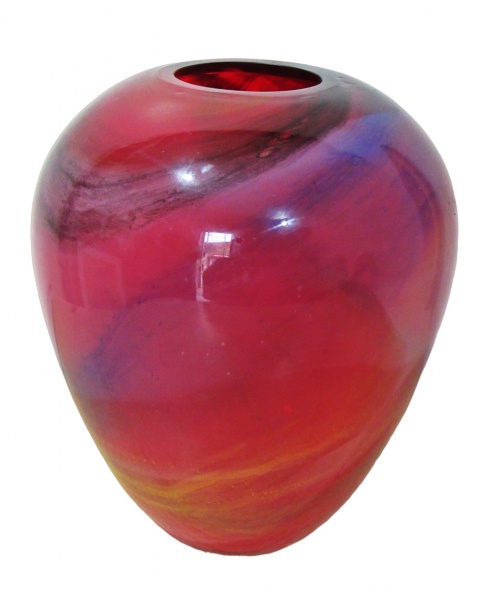 MURANO, Vaso confeccionado em vidro de Murano multicolorido, corpo bojudo, medindo 24x22cm.
