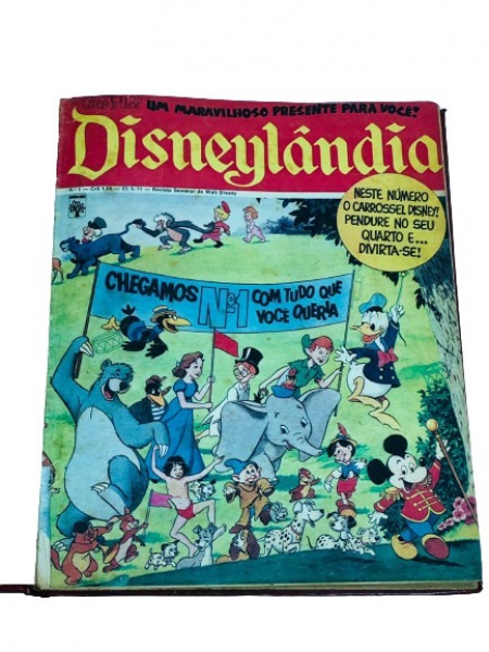 Livro Capa Dura Disneylândia, com 15 Revistas Disneylândia encadernadas