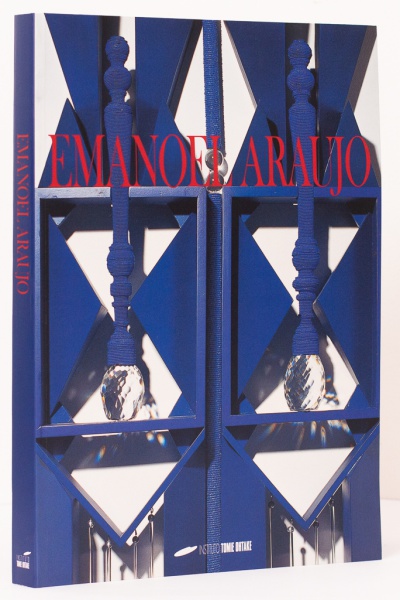 Emanoel Araújo - Autobiografia do Gesto. Textos Agnaldo Farias, Jayme Mauricio, Roberto Pontual, ent