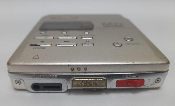 Man CD まとめ販売 Diskman Sony MZ-R55 para mini disco (MD), made in Japan. No estado