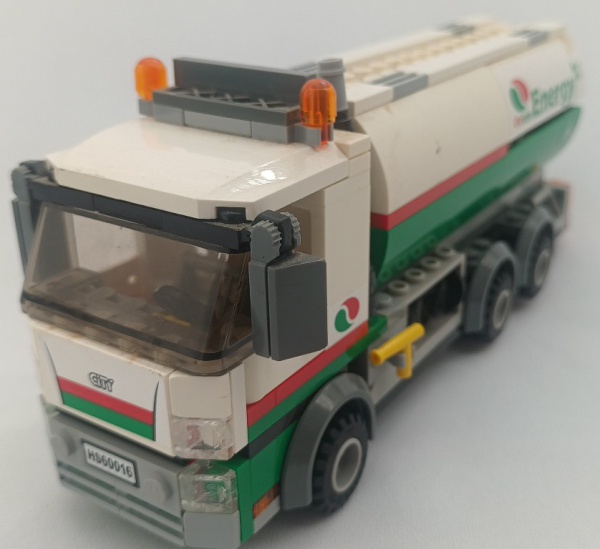 Lego Octan Semi Truck LEGO CITY: Tanker Truck (60016) New In