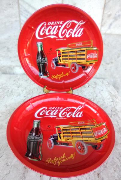 COLECIONISMO - Três peças de coleção da Coca-Cola: Um p