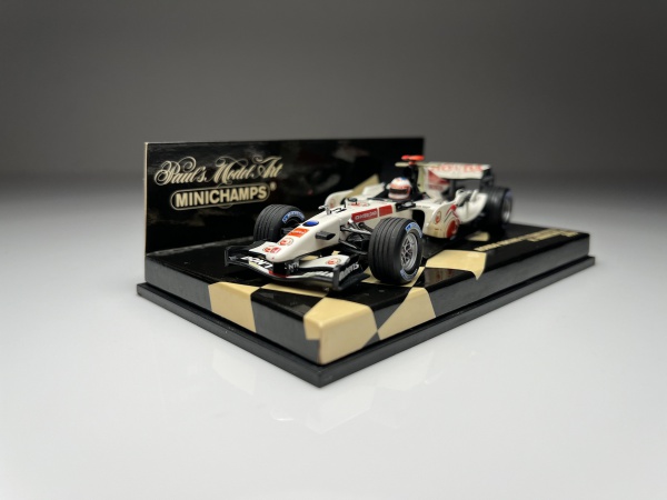 RENAULT F1 TEAM R24 J. TRULLI Minichamps Escala 1/43 mi