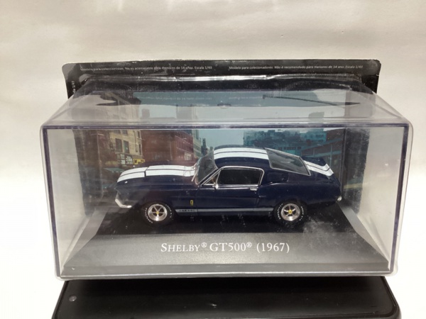 Miniatura Shelby GT500 ( 1967 ) coleção american cars, escala 1/43. Acompanha fascículo. Item no estado conforme fotos. Carrinho de Coleção.