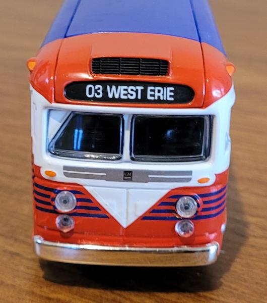 Corgi City Toys - BUS GM 4503 